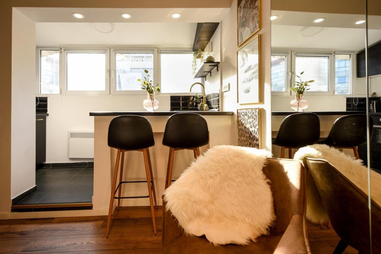 Calea Victoriei Modern Studio - Escape In The City Center Bucarest Esterno foto