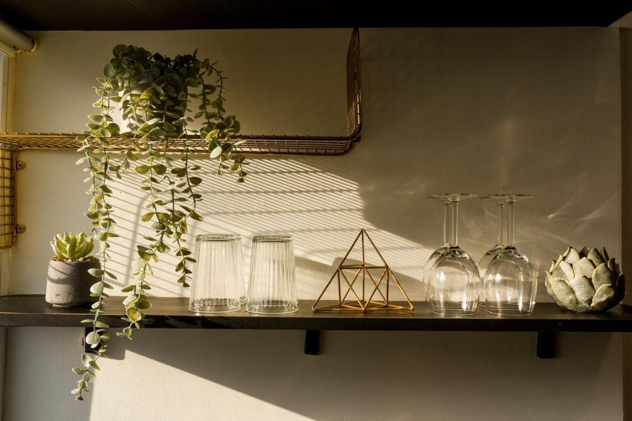 Calea Victoriei Modern Studio - Escape In The City Center Bucarest Esterno foto